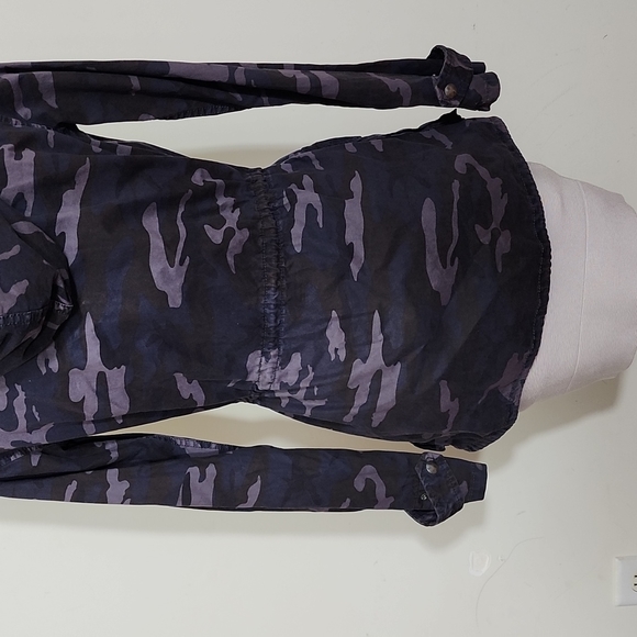 Aritzia Tatula Camo Trooper Utility Jacket Size XXS - Picture 6 of 8